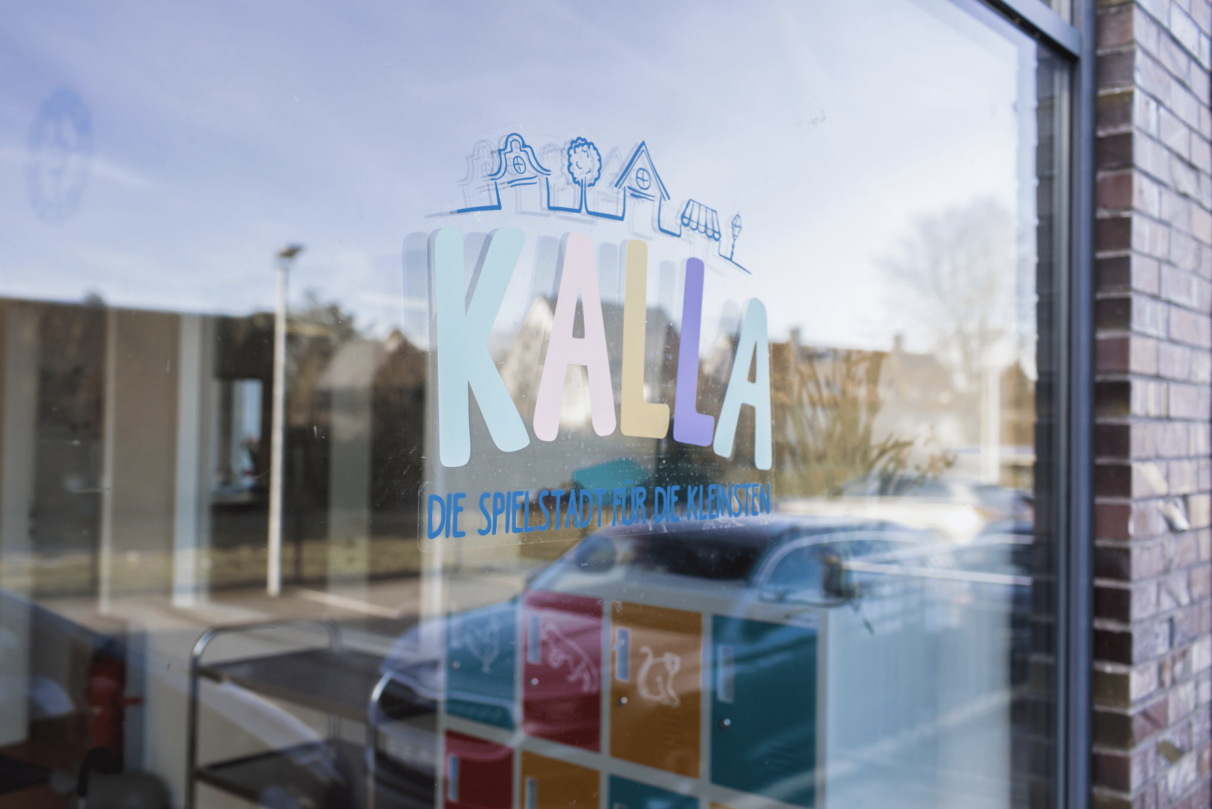 Kinder spielen im KALLA